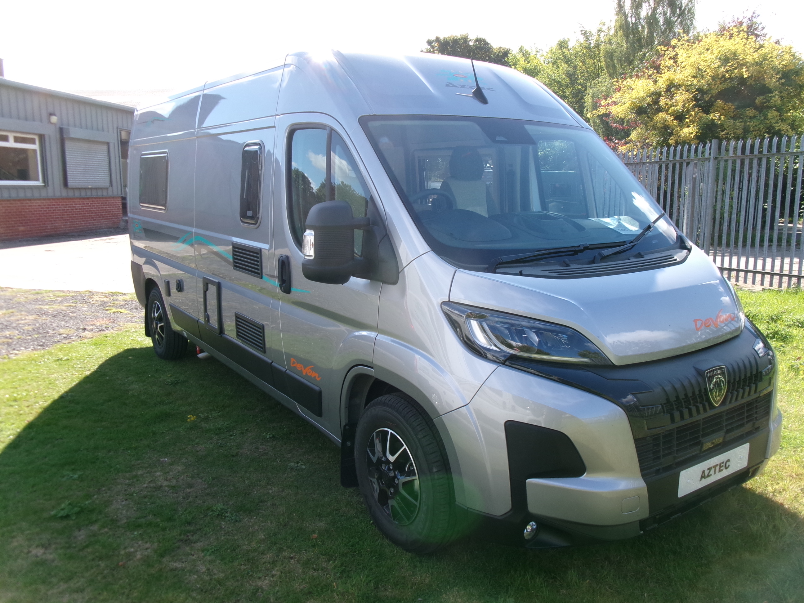 Peugeot AZTEC LWB